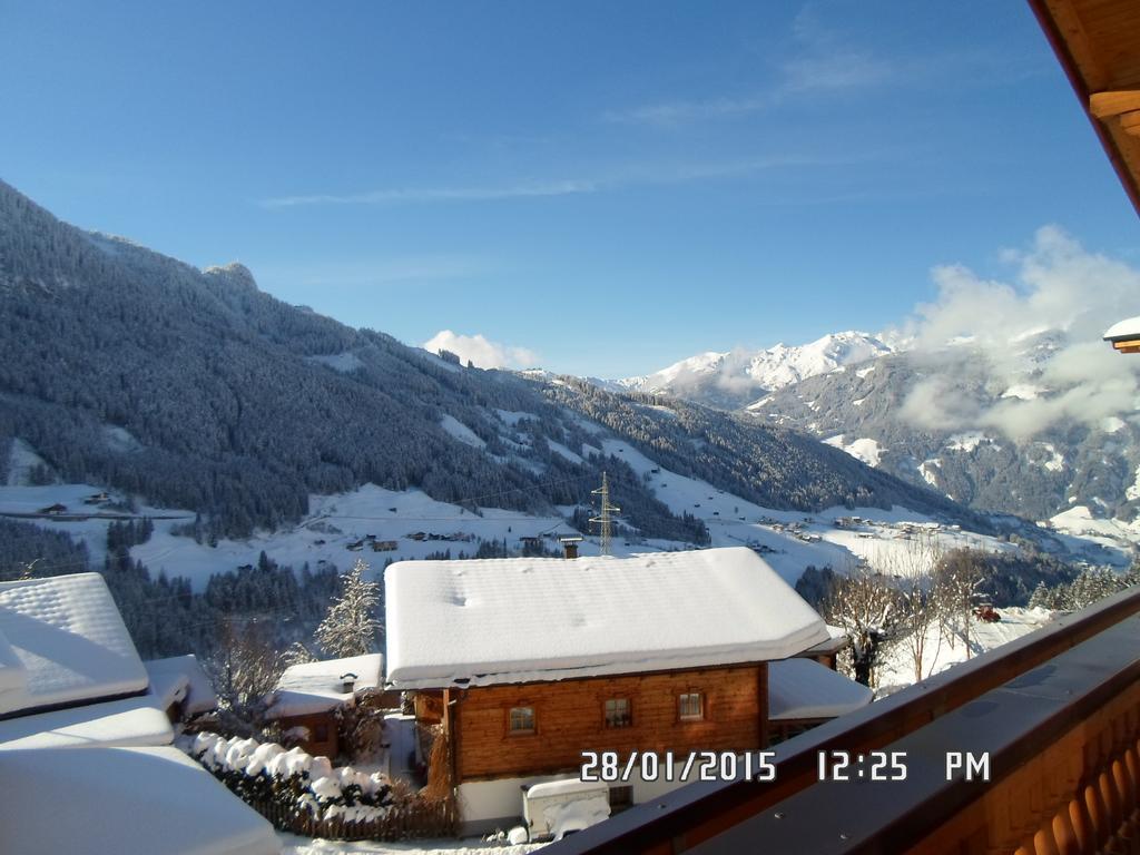 Haus Kroell Elisabeth Apartment Zell am Ziller Exterior foto